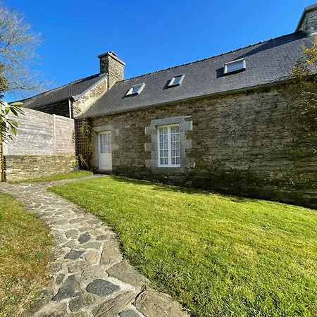Le Gite Du Petit Plessix Garlan Exterior photo